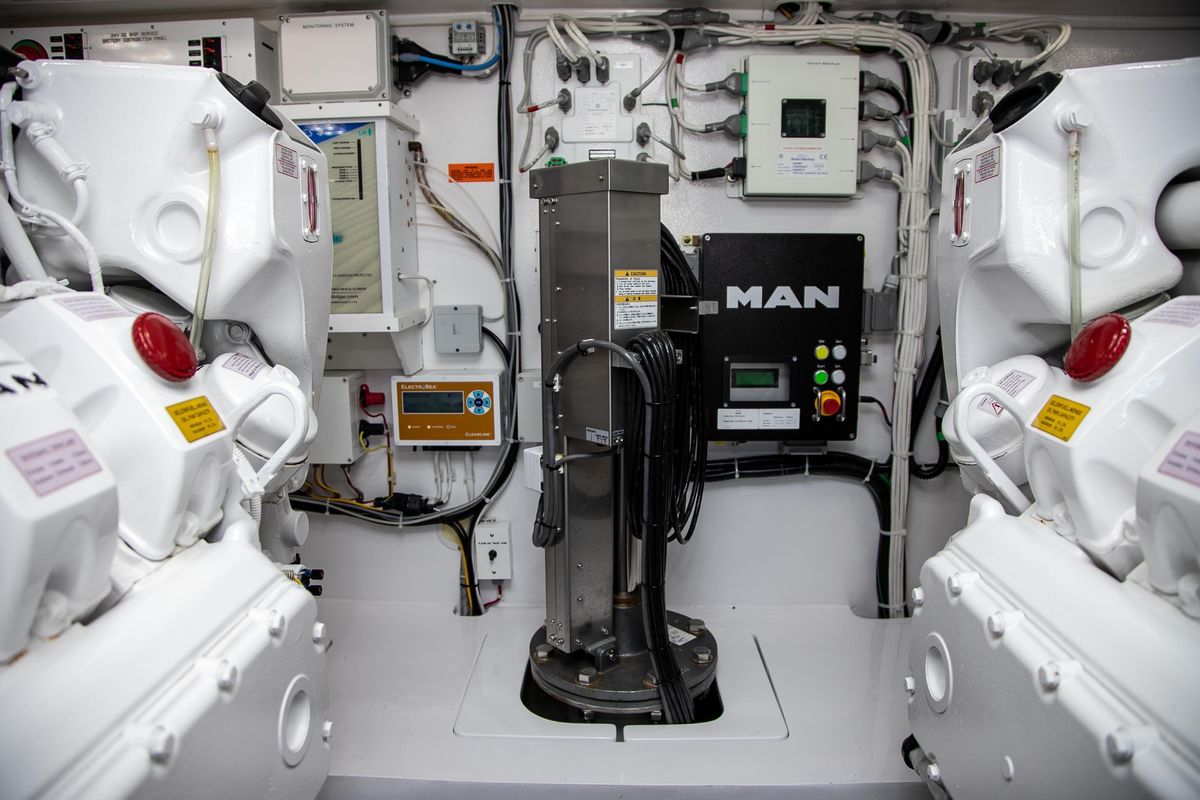 2022 Viking 54 