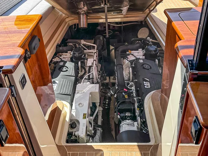 Sea Dog Yacht Photos Pics 