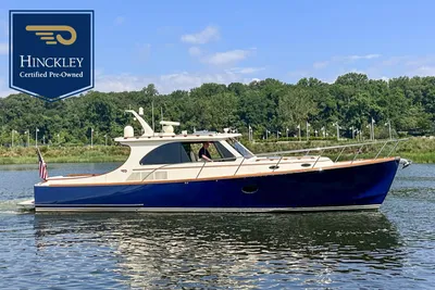 Hinckley Talaria 43 Motoryacht