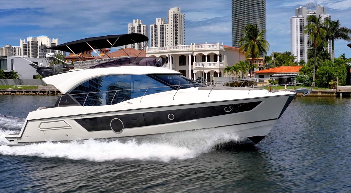 2021 Beneteau 52 