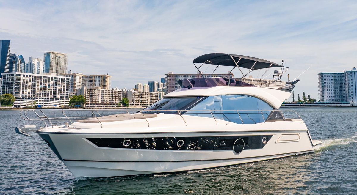 2021 Beneteau 52 