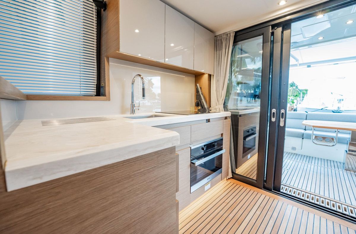 2021 Beneteau 52 