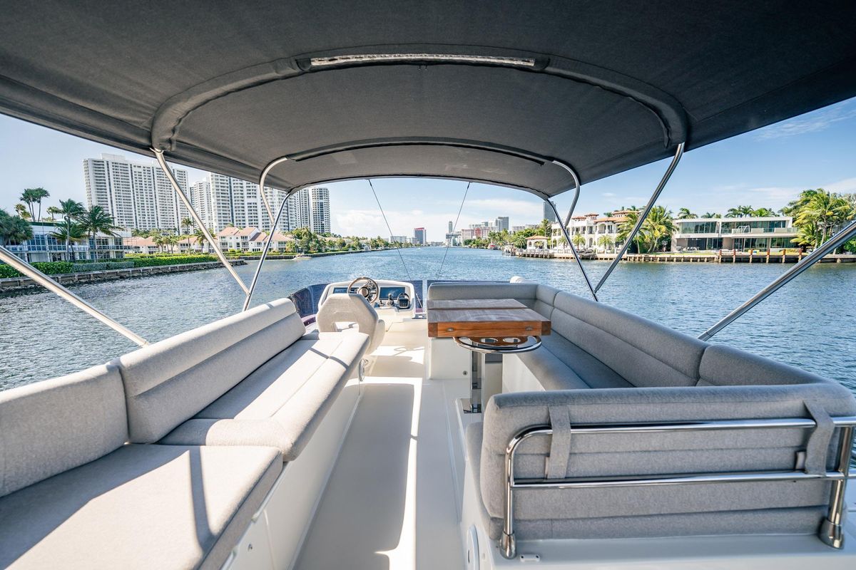 2021 Beneteau 52 