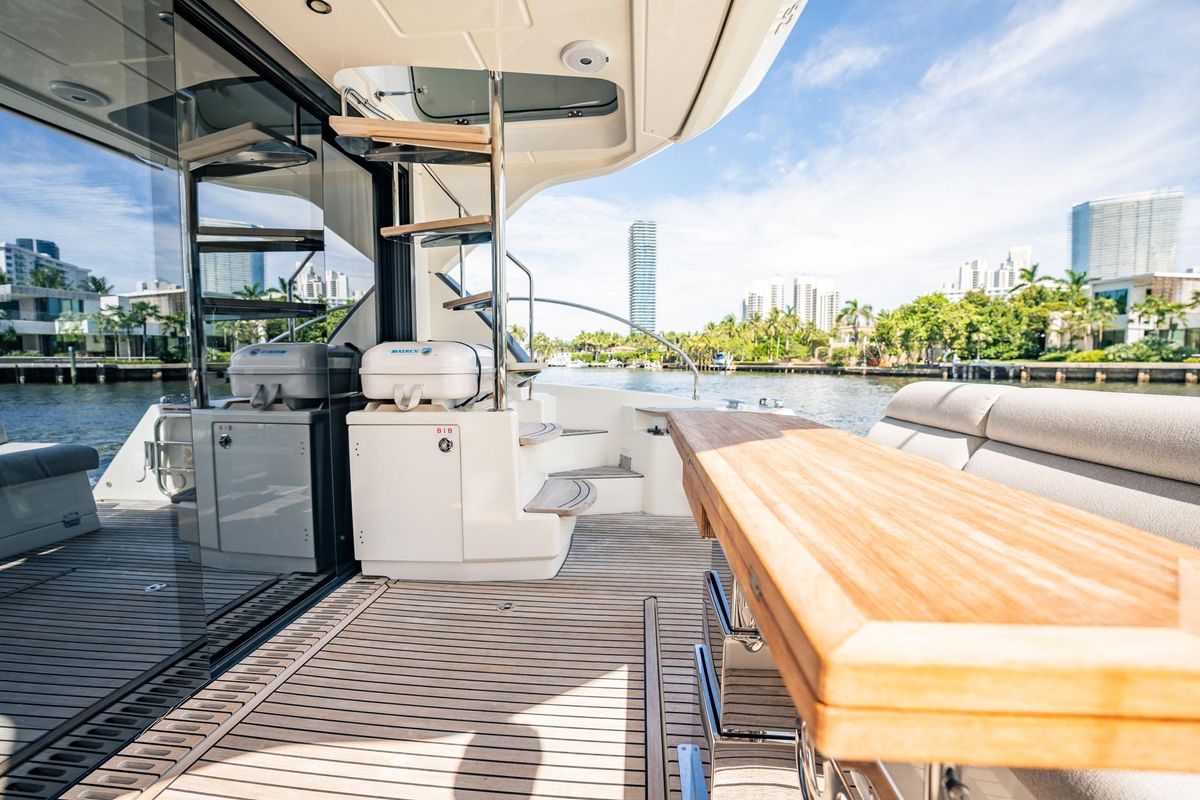 2021 Beneteau 52 