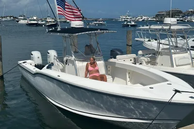 Ocean Master 31 Center Console