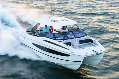 Aquila 32 Sport