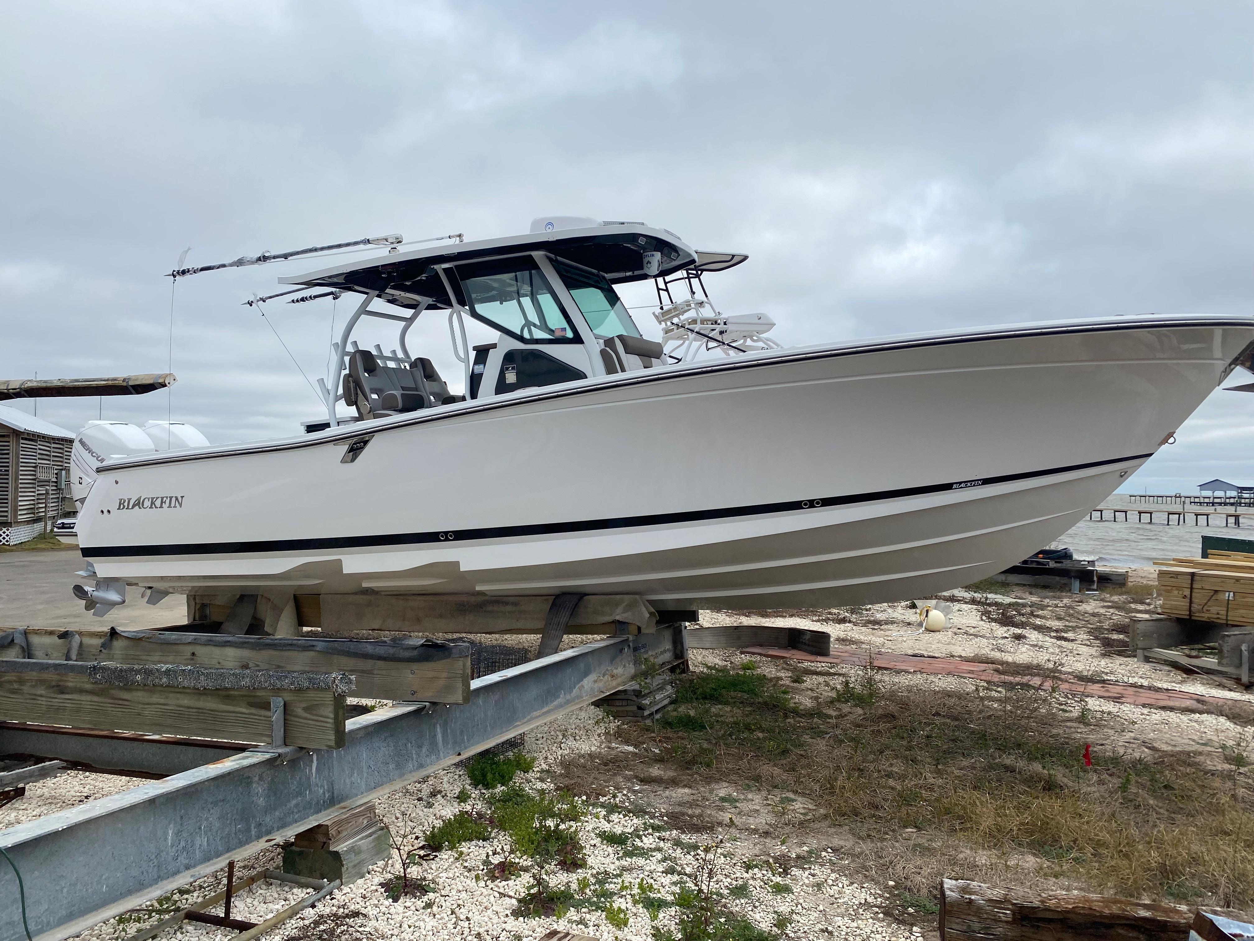 2021 Blackfin 332 CC Center Console for sale YachtWorld