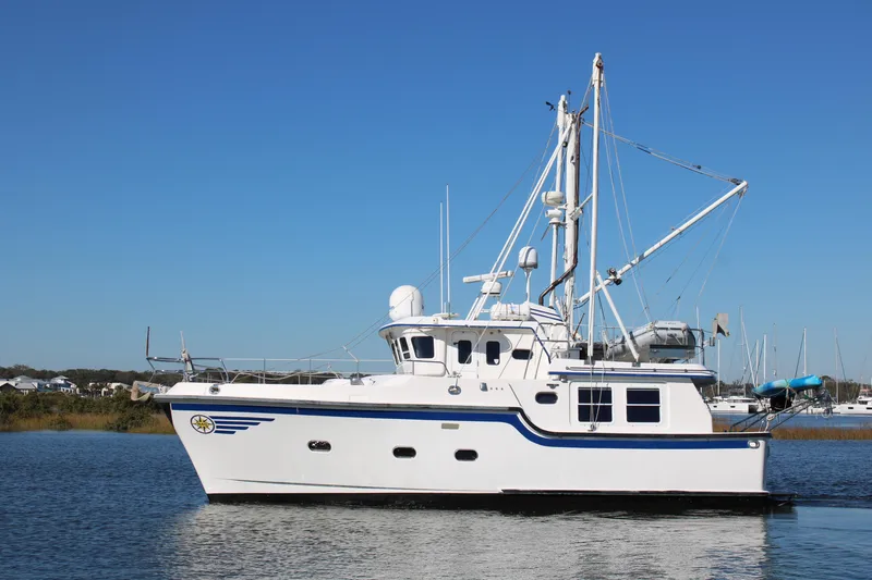 Alesha J II Yacht Photos Pics 