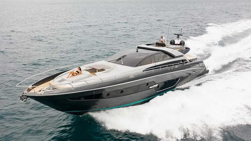 Movin Day Yacht Photos Pics 