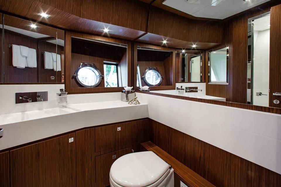 2017 Riva 88 
