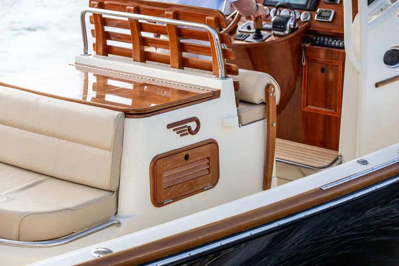 Cheetah Yacht Photos Pics 