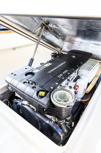 Cheetah Yacht Photos Pics 