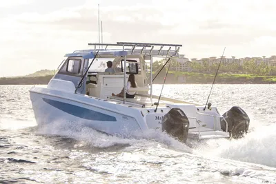 Aquila 28 Molokai Cuddy