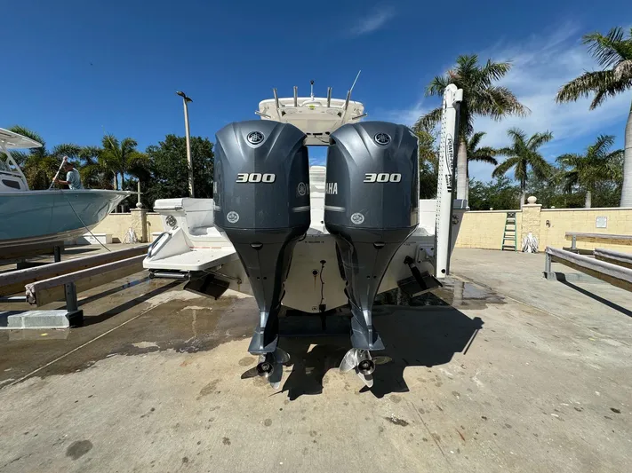  Yacht Photos Pics 2019-EVERGLADES-273-CC