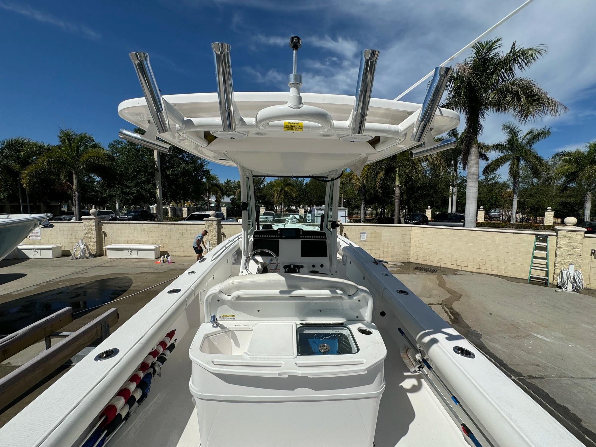 2019 Everglades 273 CC Center Console for sale YachtWorld