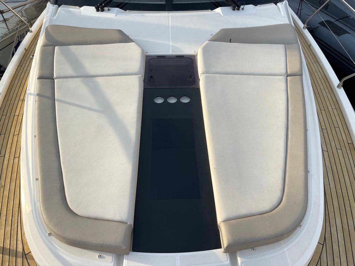 2022 Beneteau 53 