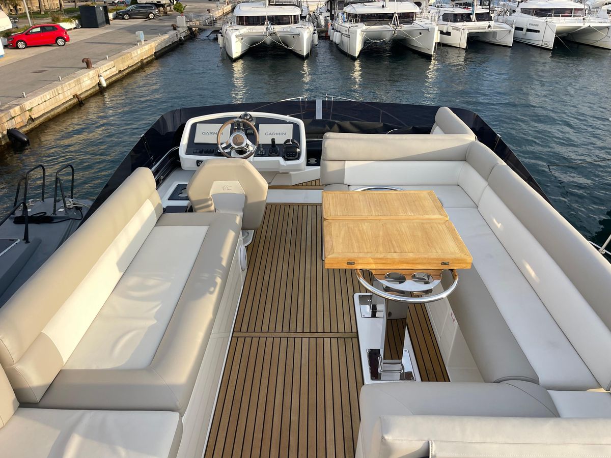 2022 Beneteau 53 