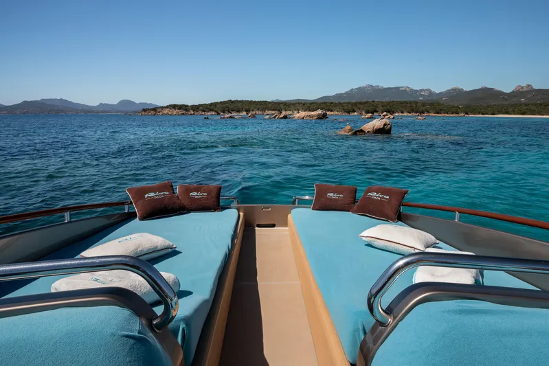 Dada Yacht Photos Pics 