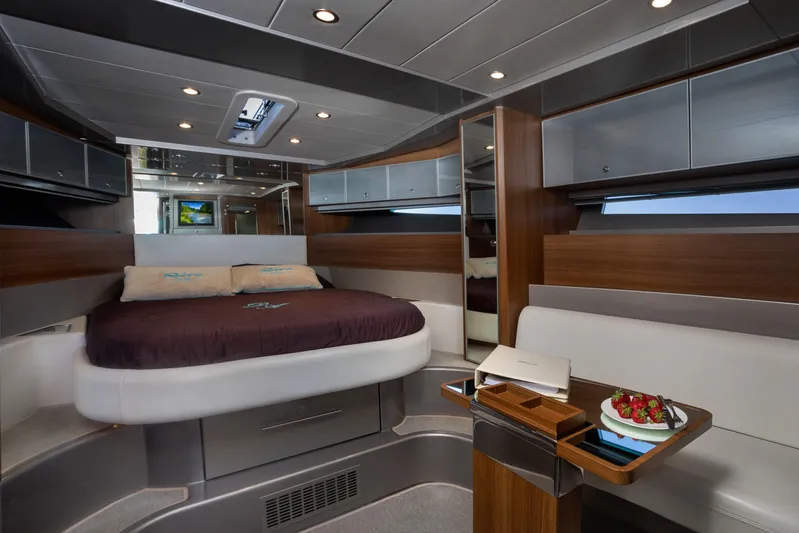 Dada Yacht Photos Pics 