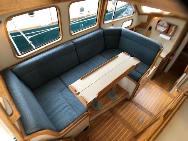  Yacht Photos Pics Salon settee and table