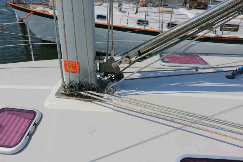 Hula Kia Yacht Photos Pics 