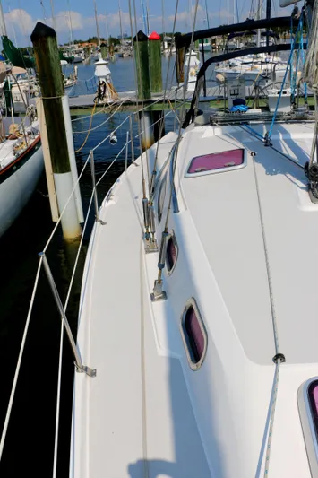 Hula Kia Yacht Photos Pics 