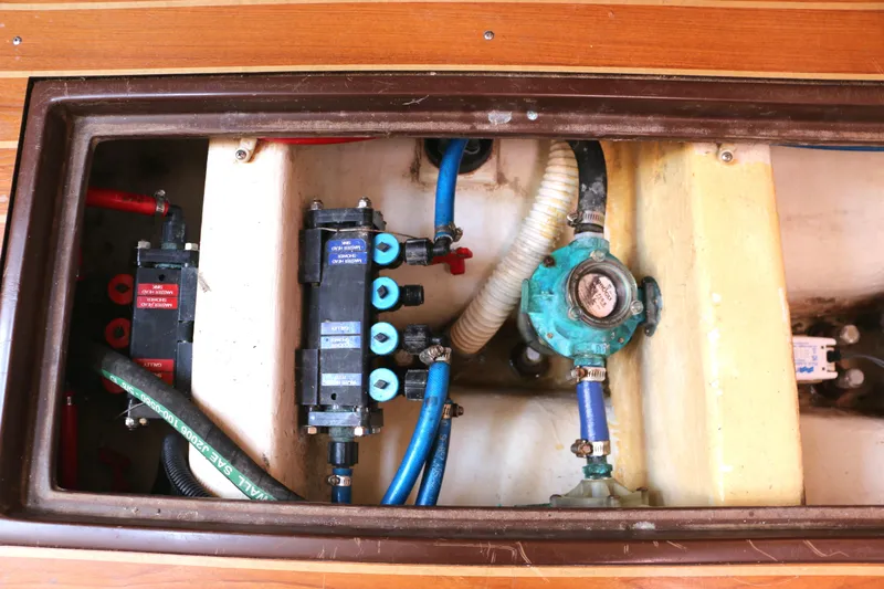 Hula Kia Yacht Photos Pics 