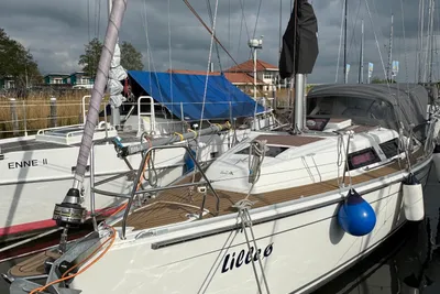 2011 Hanse 325