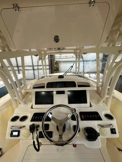 Trey Bella By The Ceci Yacht Photos Pics 