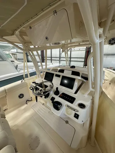 Trey Bella By The Ceci Yacht Photos Pics 