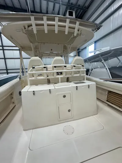 Trey Bella By The Ceci Yacht Photos Pics 