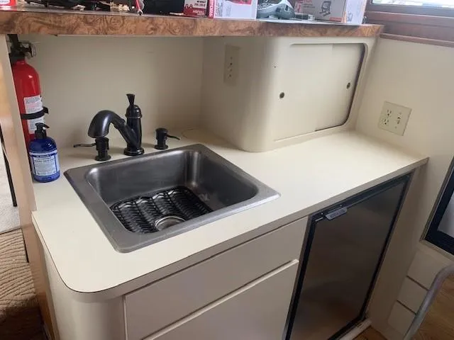 Hold Fast Yacht Photos Pics 