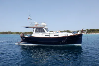 2000 Menorquin 110 fly