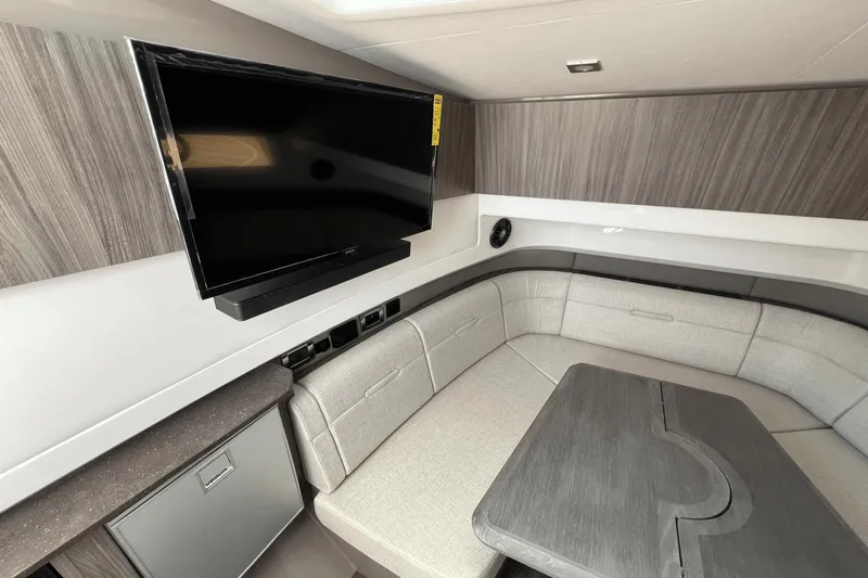 Slx 400 Yacht Photos Pics 