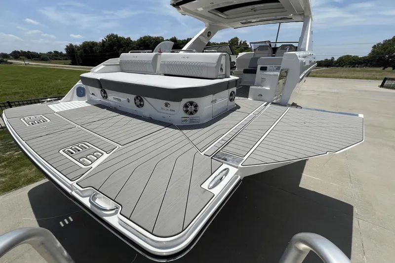 Slx 400 Yacht Photos Pics 