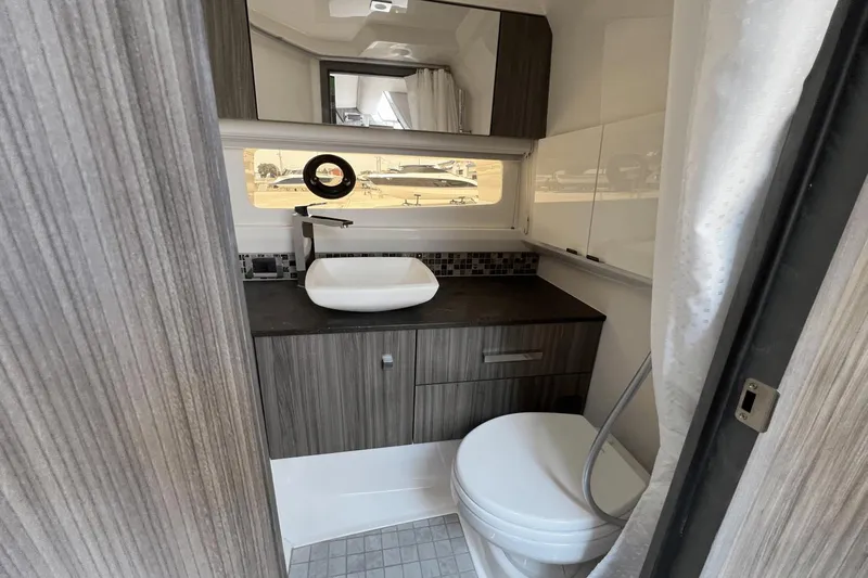 Slx 400 Yacht Photos Pics 