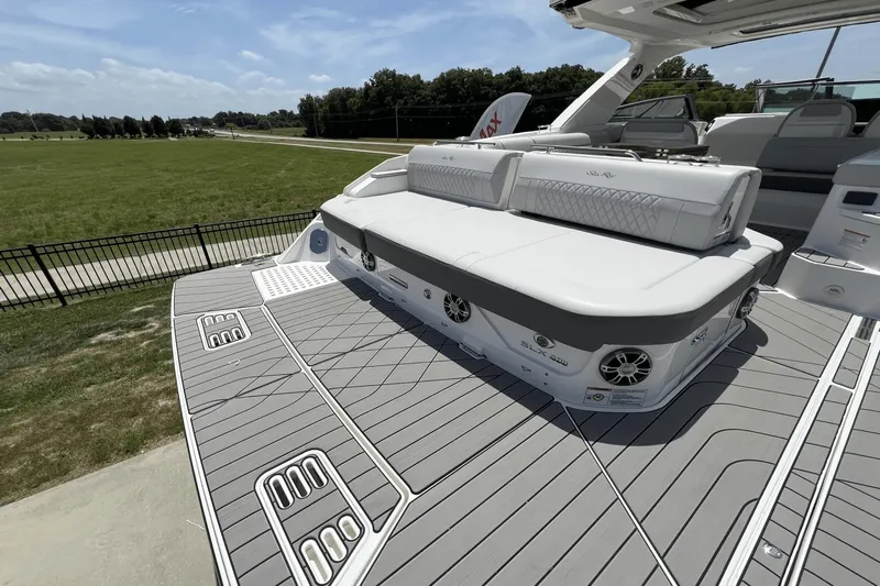 Slx 400 Yacht Photos Pics 