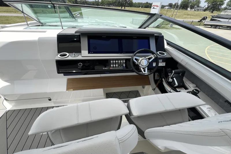 Slx 400 Yacht Photos Pics 