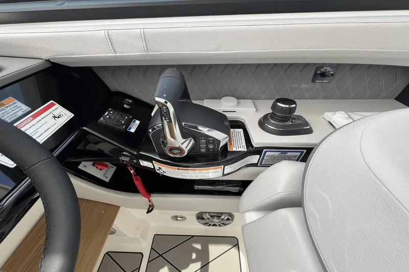 Slx 400 Yacht Photos Pics 