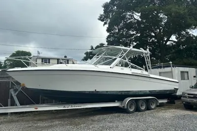 Contender 35 Express