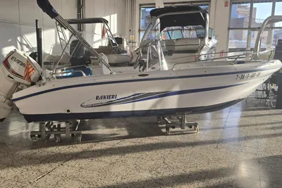 2000 Ranieri Azzura 17