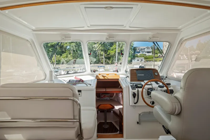 Sweet J Yacht Photos Pics 