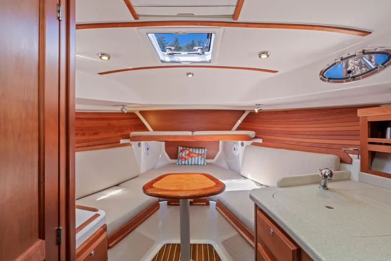 Sweet J Yacht Photos Pics 