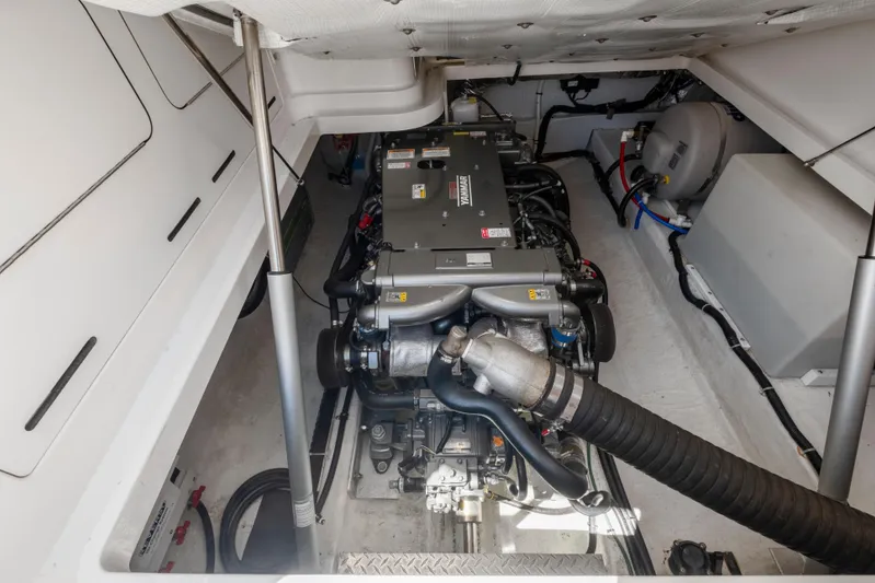 Sweet J Yacht Photos Pics 