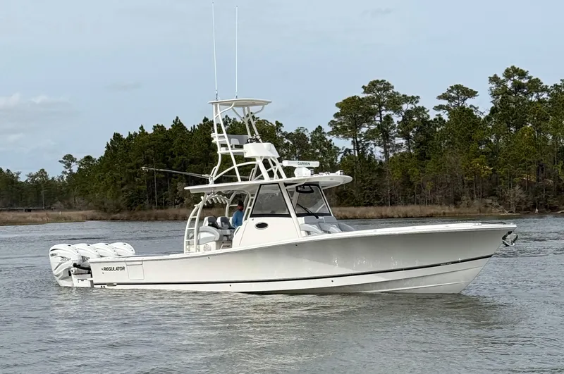 Steel Hook'n Yacht Photos Pics 2019 Regulator 41 CC- STEEL HOOK'N-STBD Profile