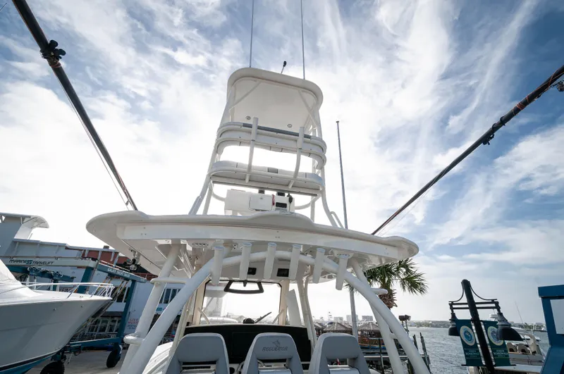 Steel Hook'n Yacht Photos Pics 