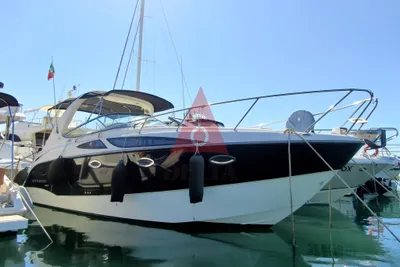 2009 Custom Bayliner 300 SB