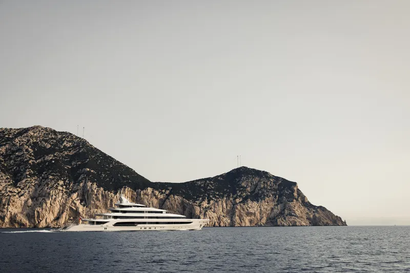 H3 Yacht Photos Pics 