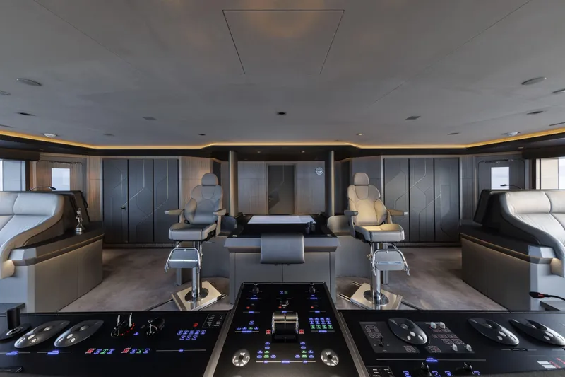 H3 Yacht Photos Pics 