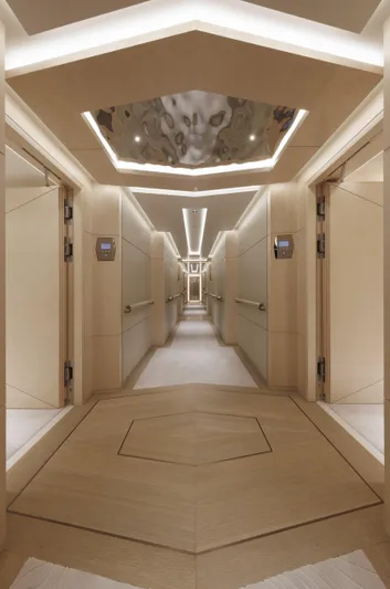 H3 Yacht Photos Pics 